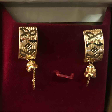 22ct fancy plain gold cnc earrings by D.M. Jewellers