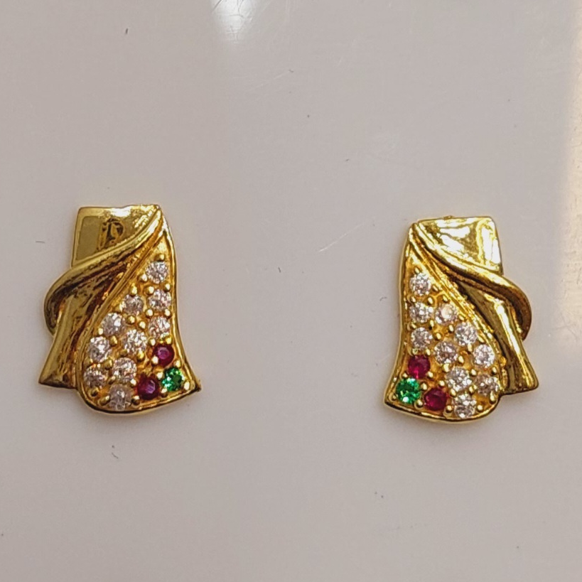 18k Gold Classy earrings